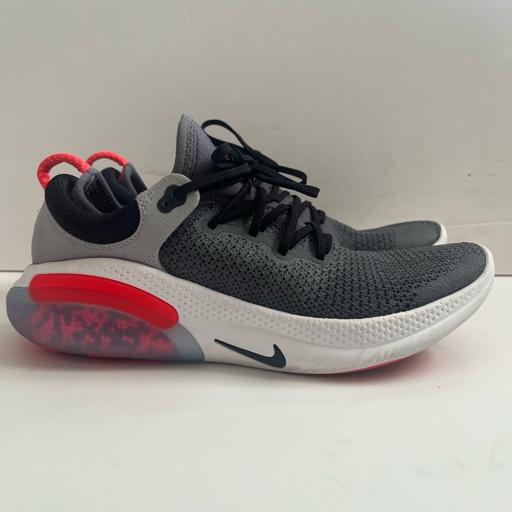 Nike Men’s Black and Red Sneakers